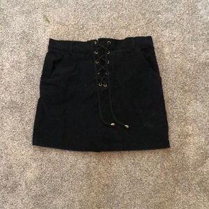 Black skirt size->s